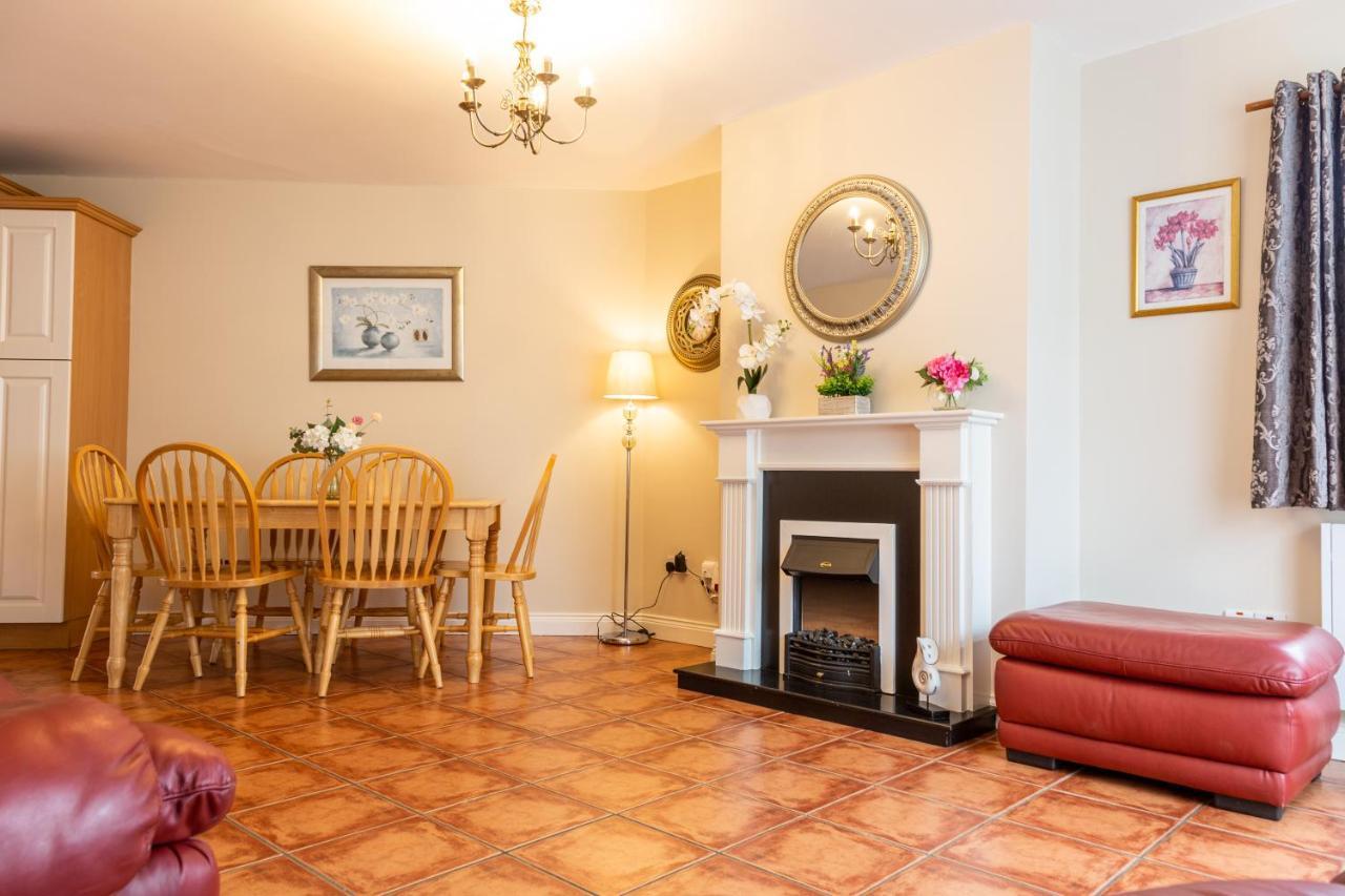 Kerry Holiday Homes At The Killarney Holiday Village 外观 照片