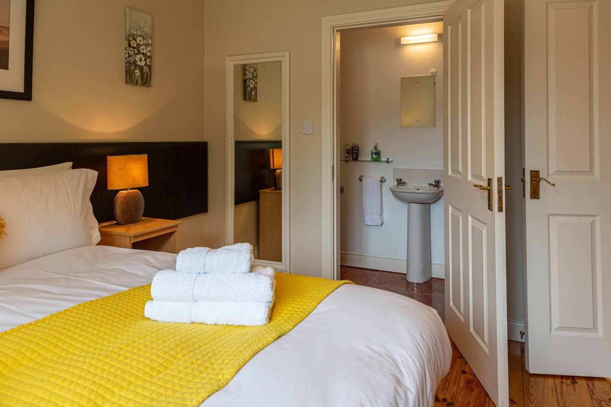 Kerry Holiday Homes At The Killarney Holiday Village 外观 照片
