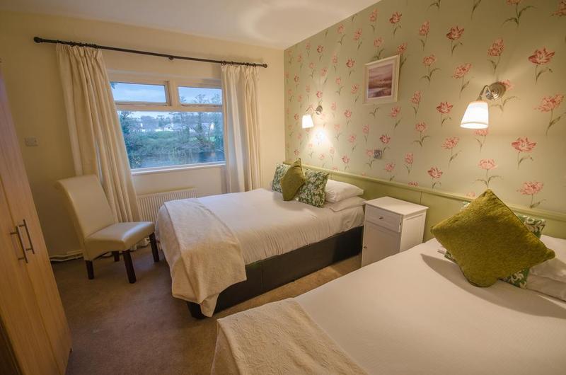 Kerry Holiday Homes At The Killarney Holiday Village 外观 照片